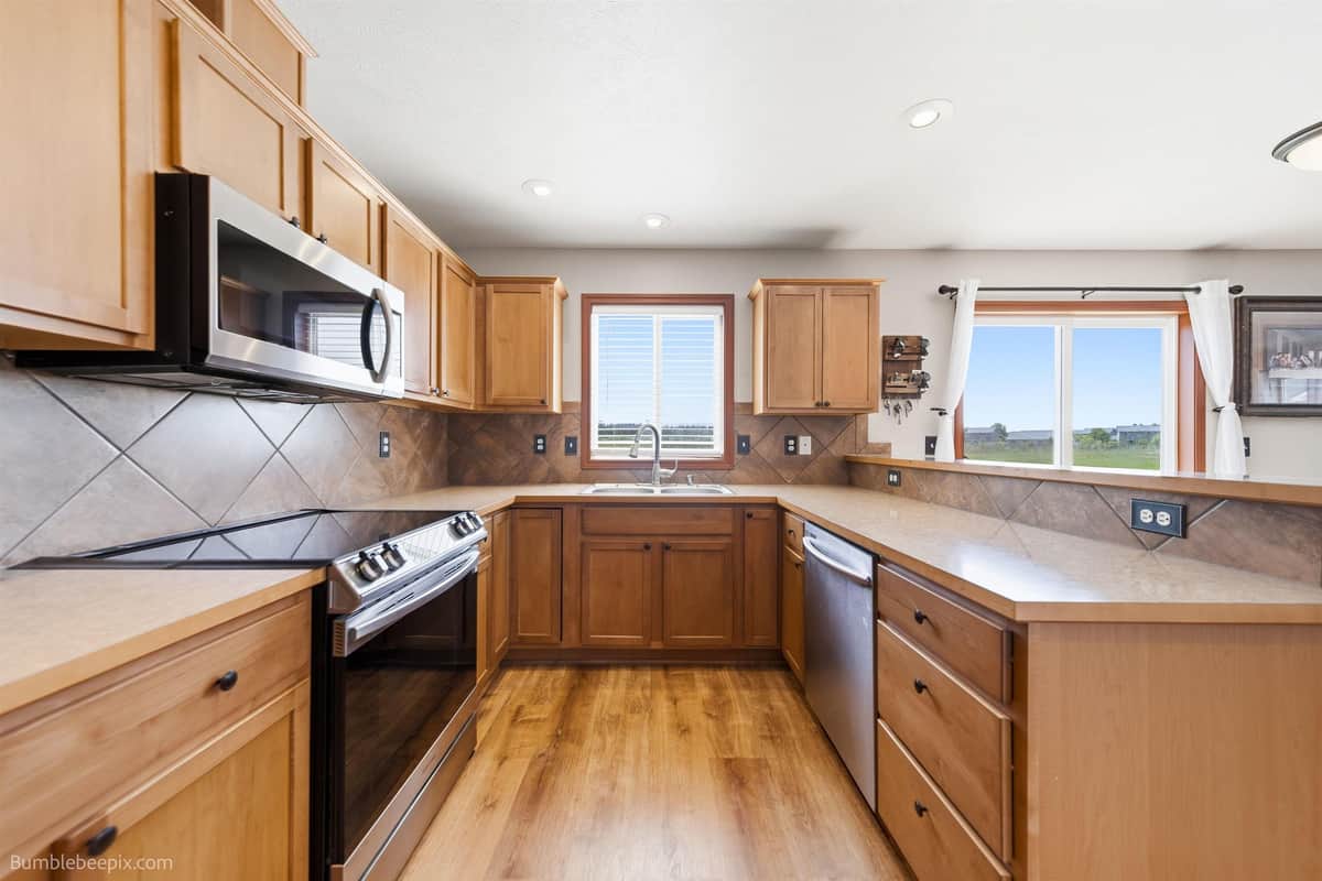 9313 W Foxtail Ln thumbnail 4