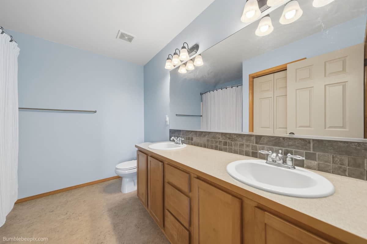 9313 W Foxtail Ln thumbnail 21