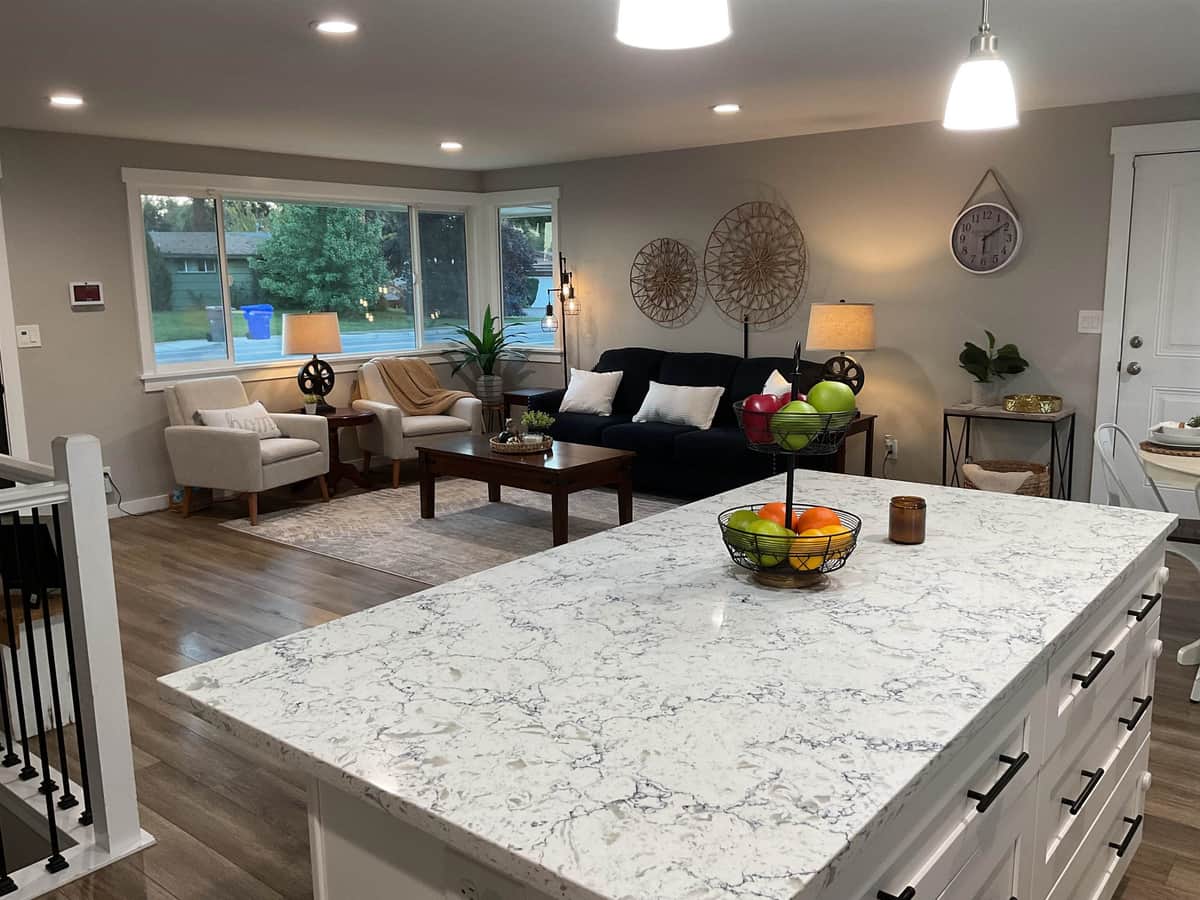 1706 S Pines Rd thumbnail 5