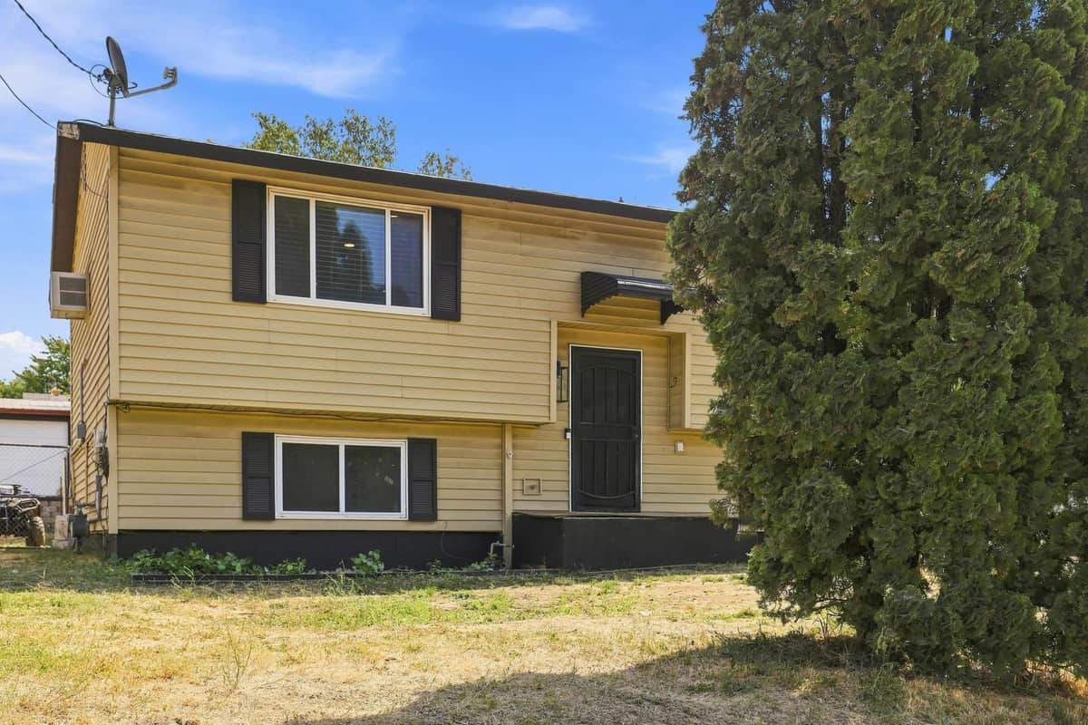 10521 S Spokane St thumbnail 2