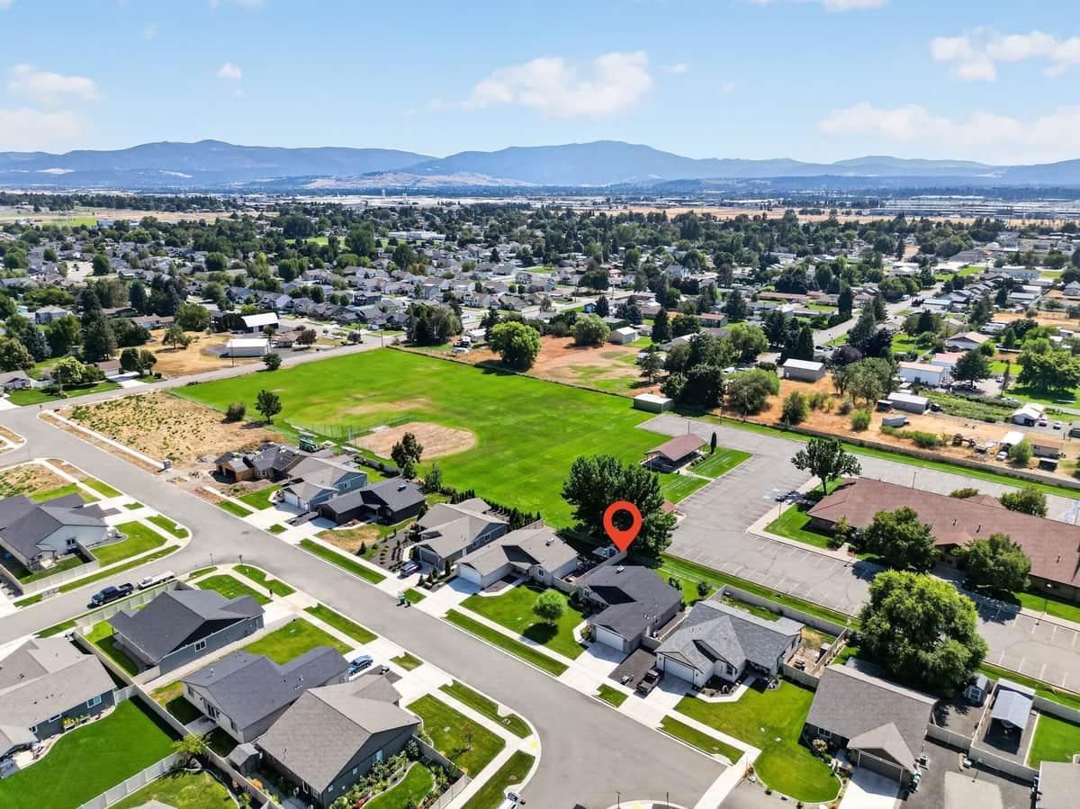 14004 E Sanson Ave thumbnail 50