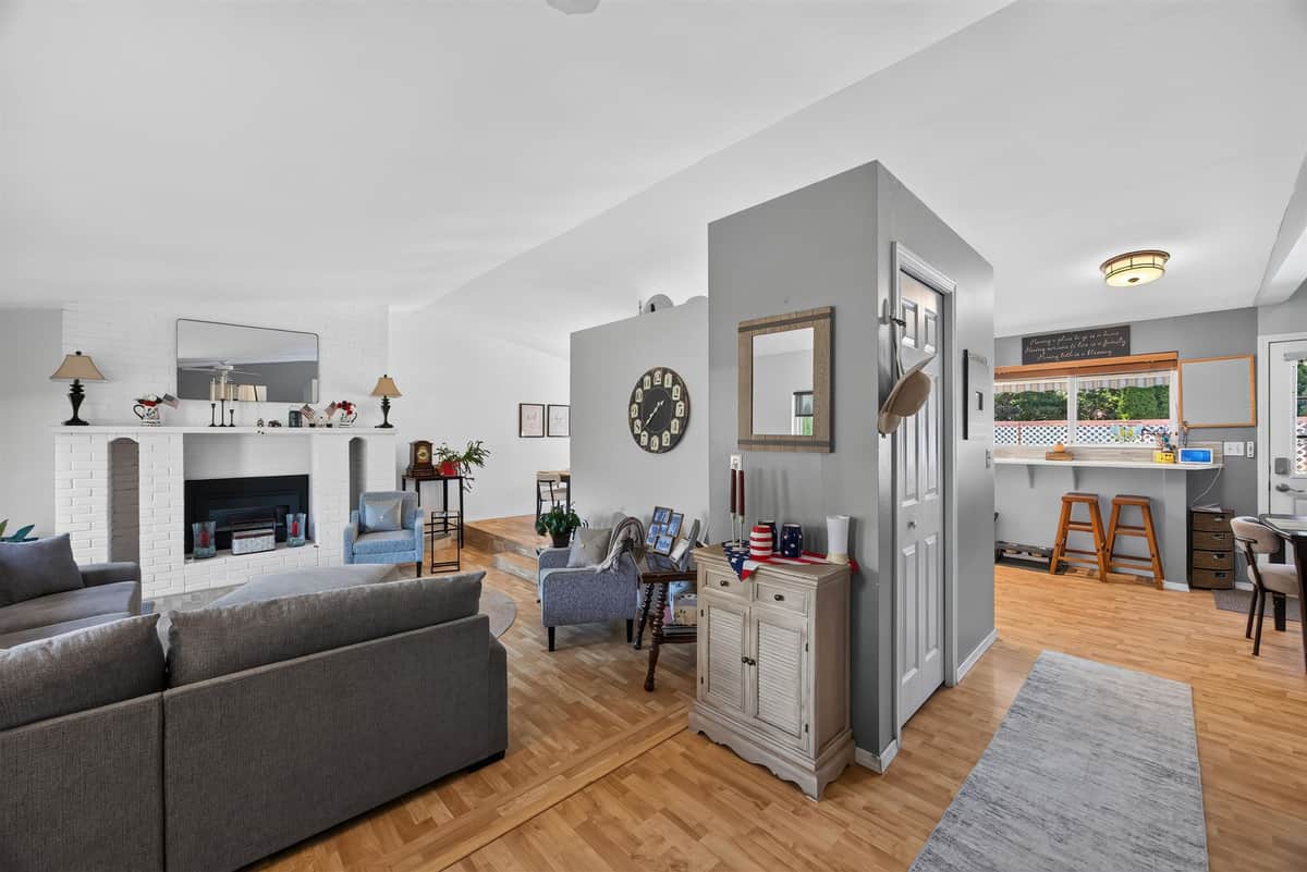 11705 N Bedivere Dr thumbnail 2