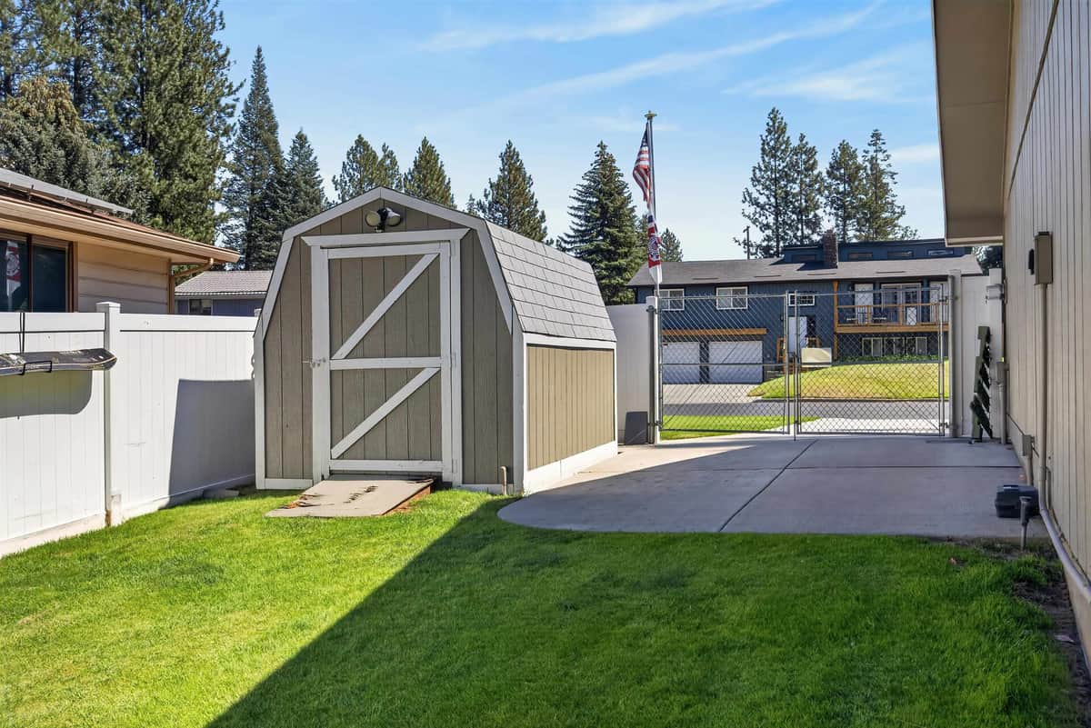 11705 N Bedivere Dr thumbnail 30