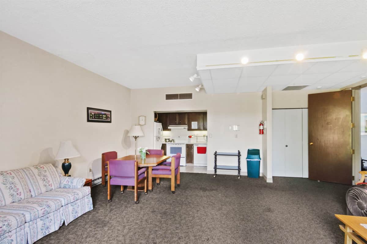 1311 S WESTCLIFF Pl thumbnail 17