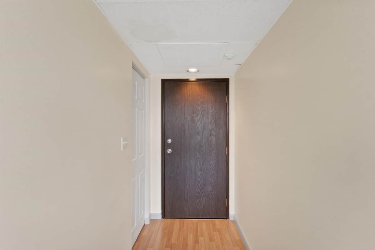 1311 S WESTCLIFF Pl thumbnail 4