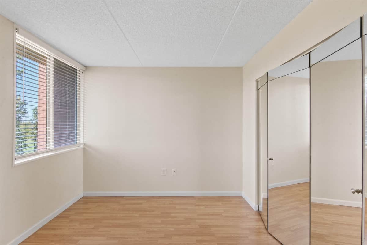 1311 S WESTCLIFF Pl thumbnail 11