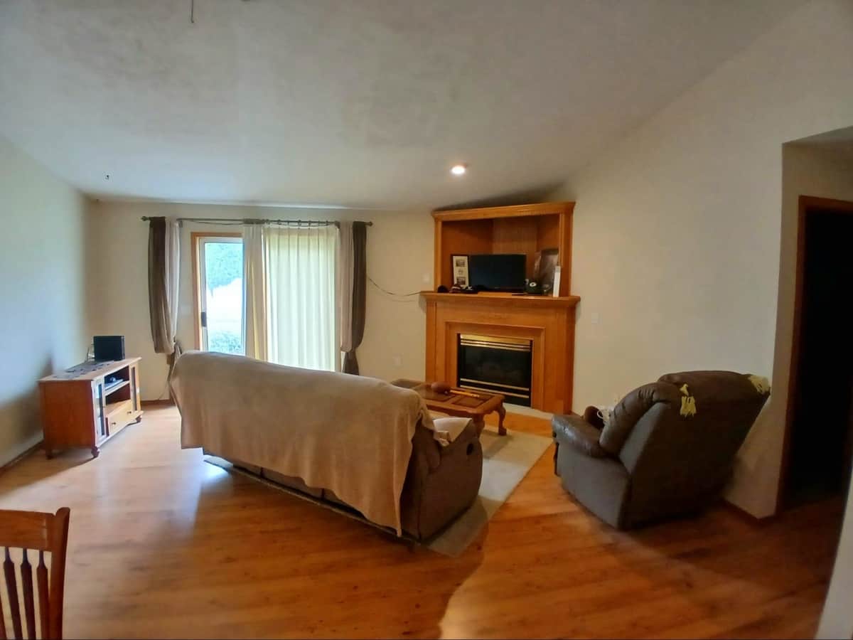 7015 N Hamilton St thumbnail 2