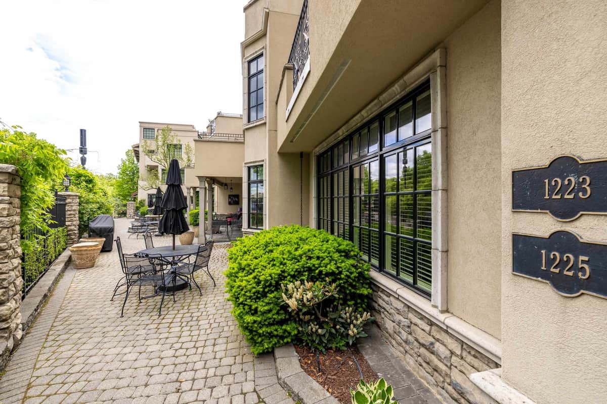 1223 W Riverside Ave thumbnail 7
