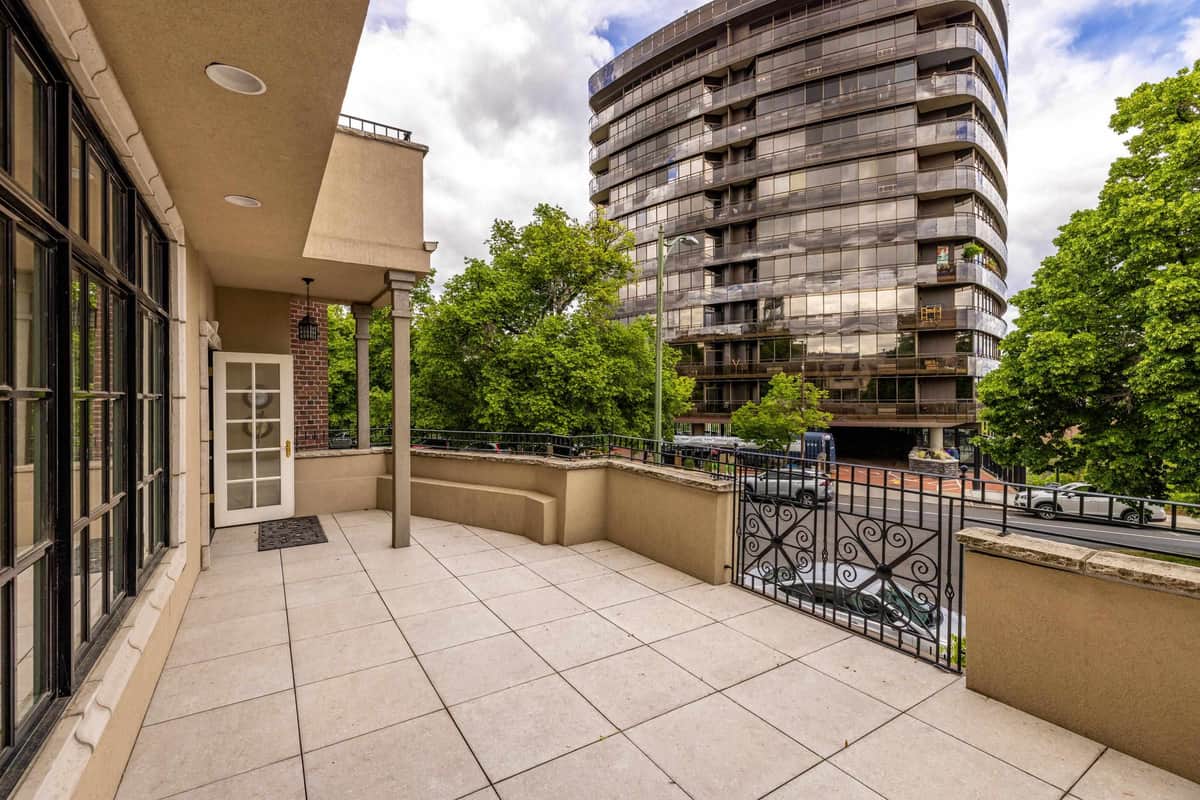 1223 W Riverside Ave thumbnail 27