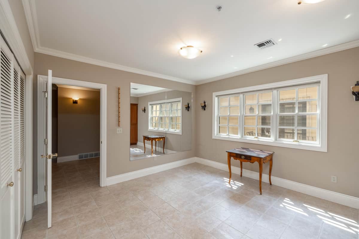 1223 W Riverside Ave thumbnail 31