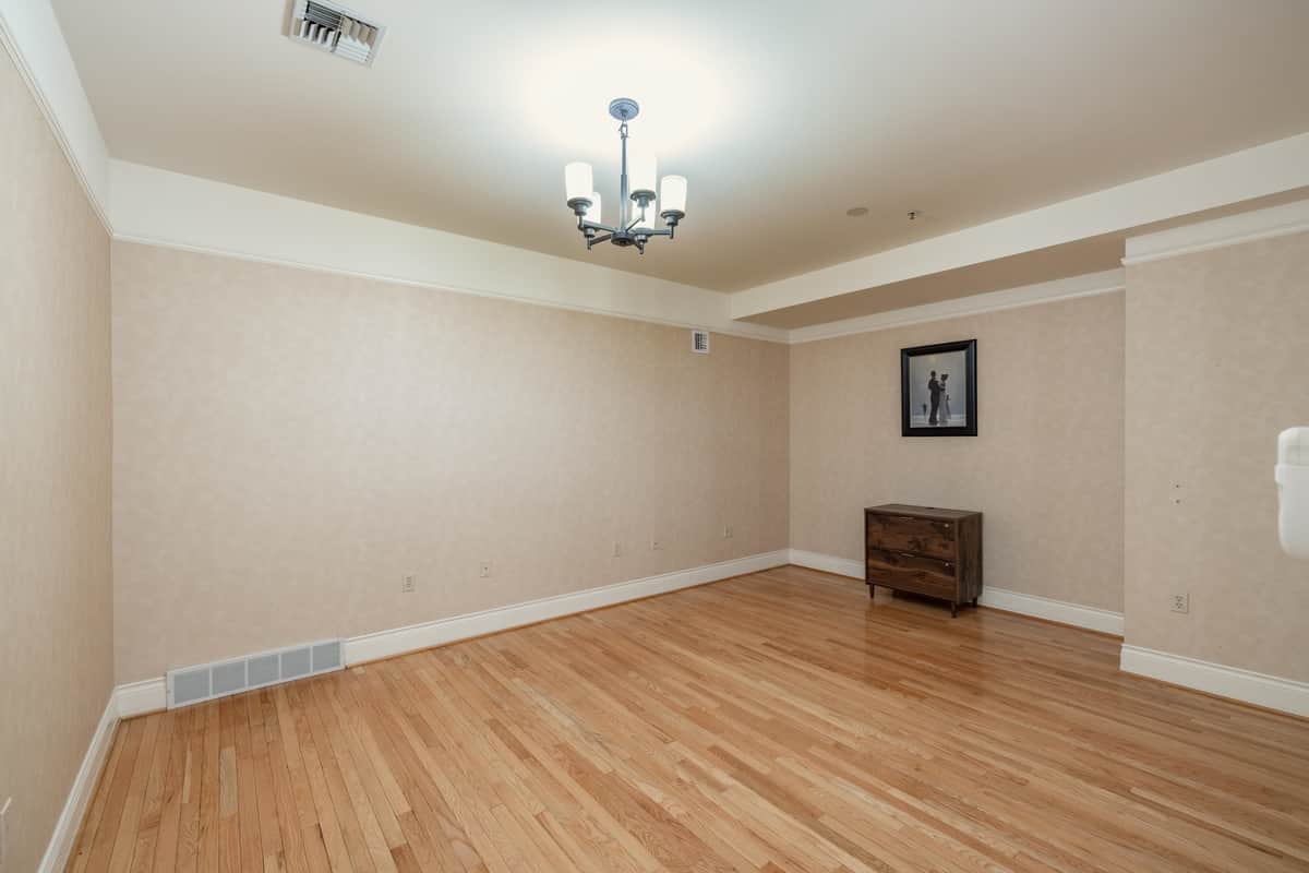 1223 W Riverside Ave thumbnail 40