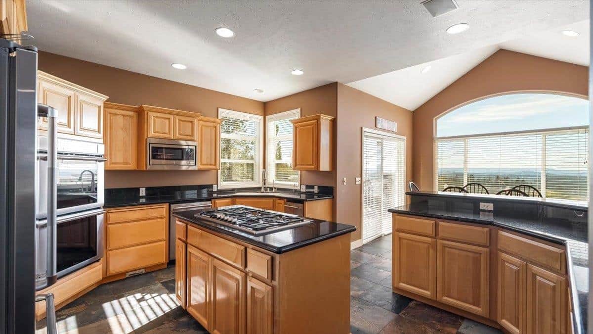 16815 N Greenbluff Rd thumbnail 10