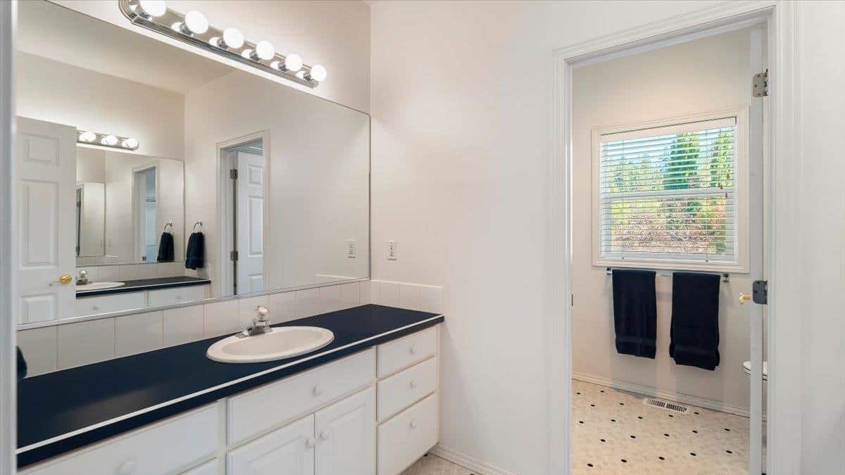 16815 N Greenbluff Rd thumbnail 29