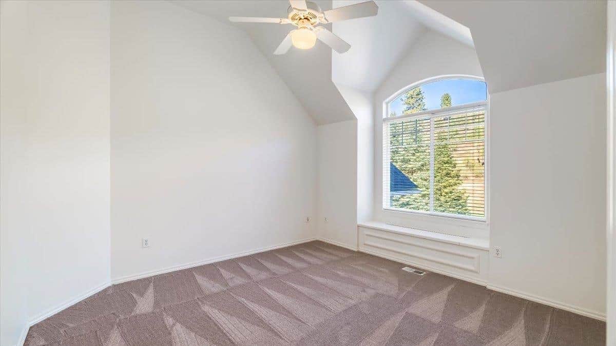 16815 N Greenbluff Rd thumbnail 31