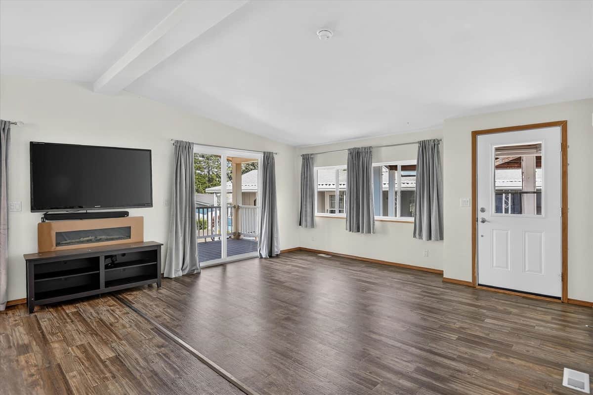 2311 W 16th Ave thumbnail 3