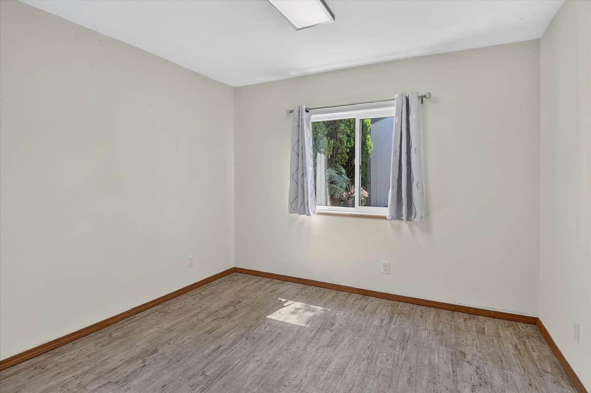 2311 W 16th Ave thumbnail 10
