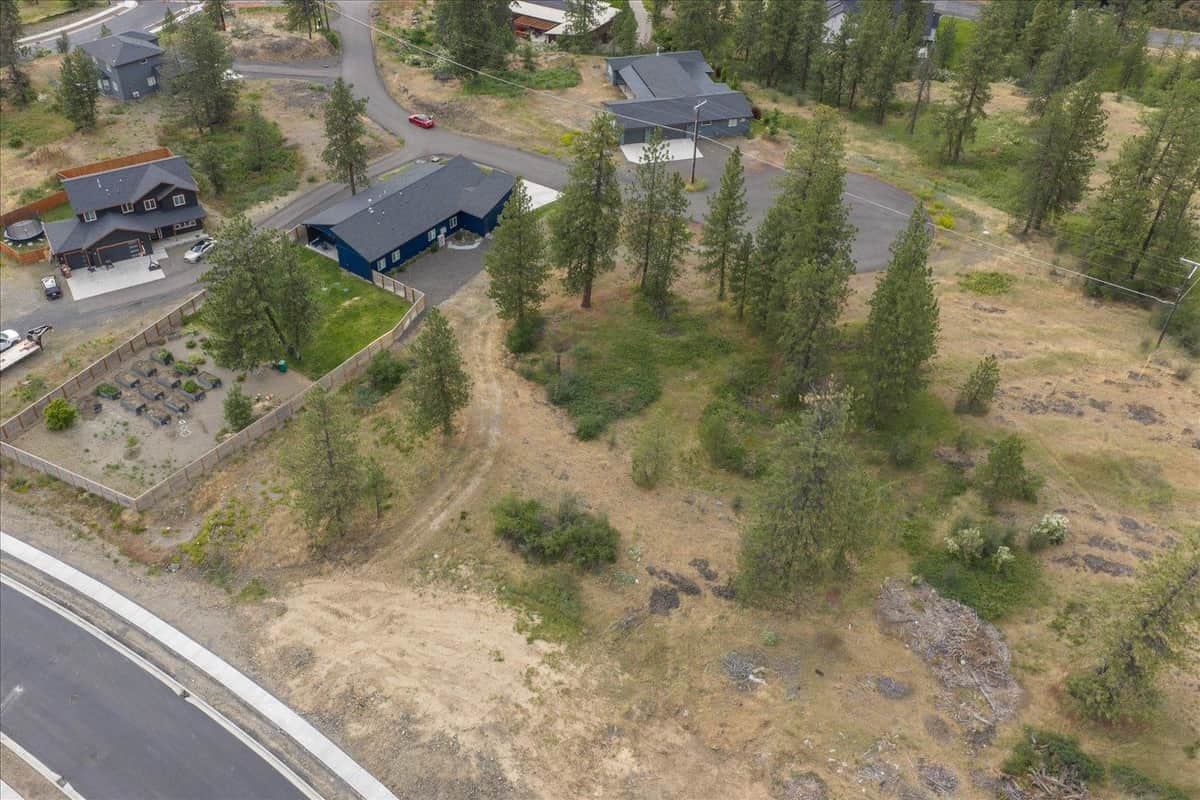 3819 W Cliffside Ln thumbnail 28