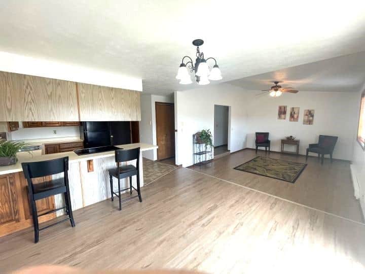 15404 E 9th Ave thumbnail 9