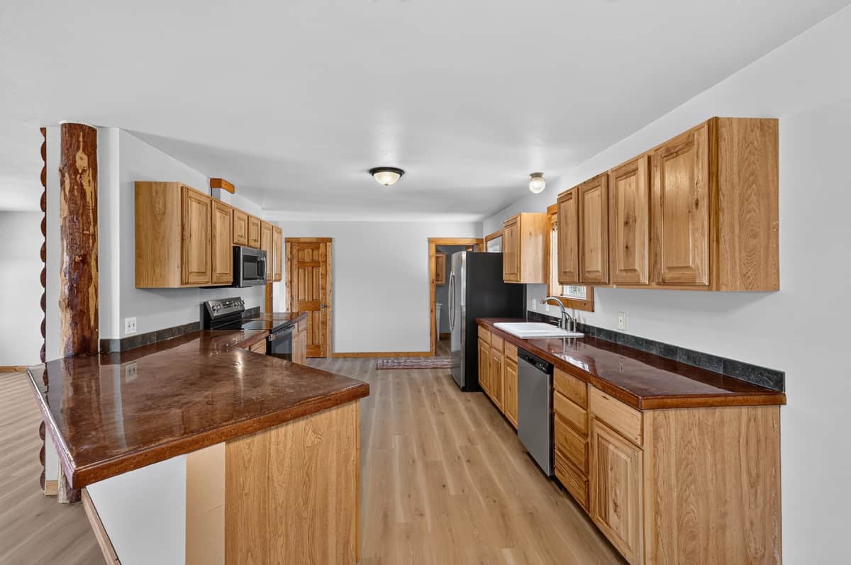 6225 N Malvern Rd thumbnail 9