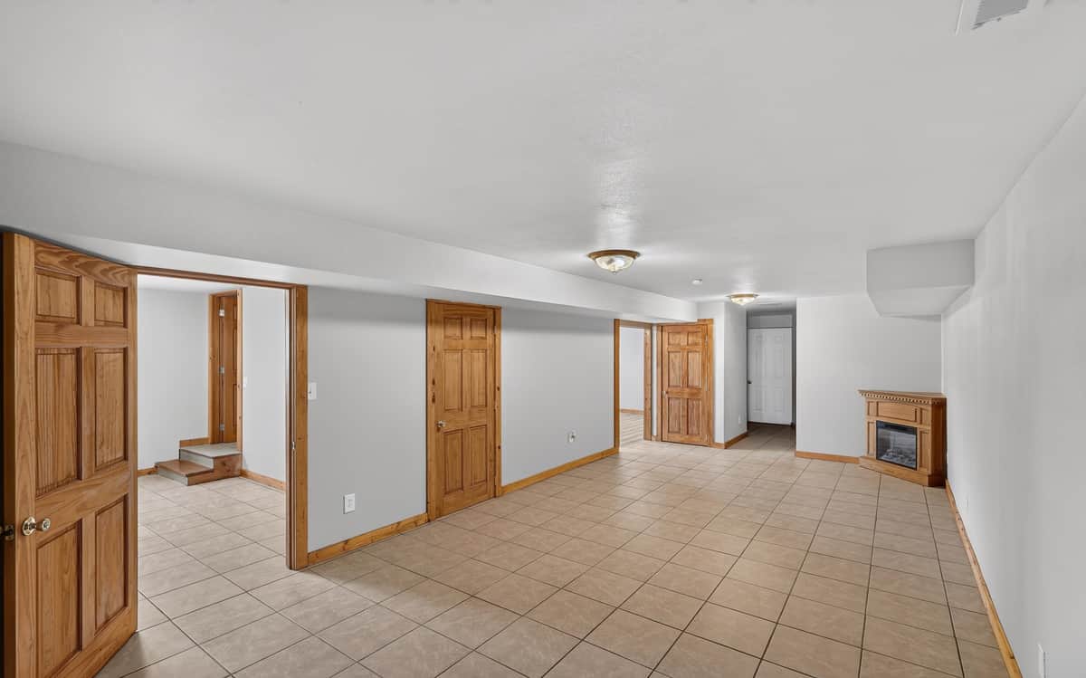 6225 N Malvern Rd thumbnail 29