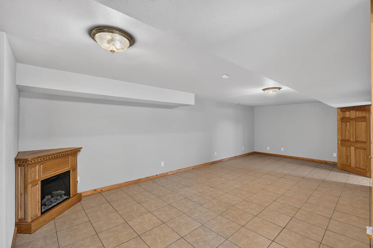6225 N Malvern Rd thumbnail 31