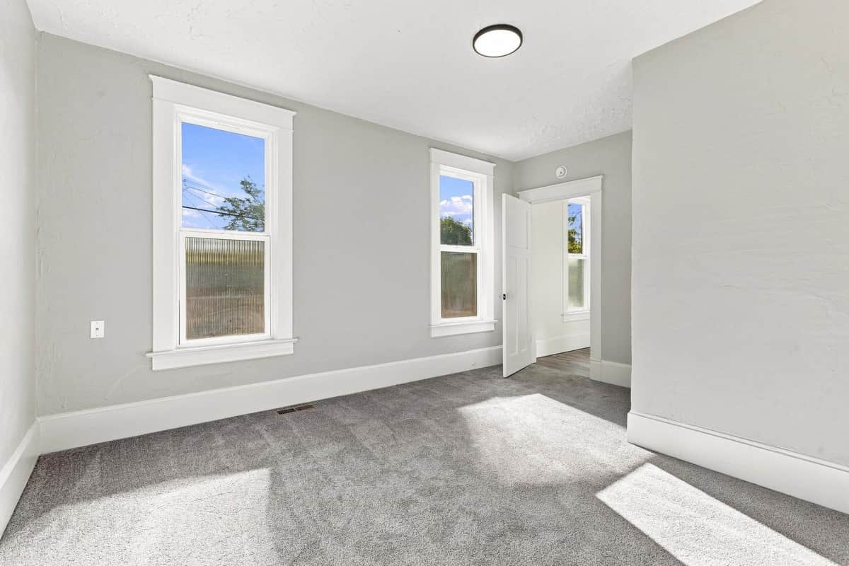 2427 N Standard St thumbnail 22