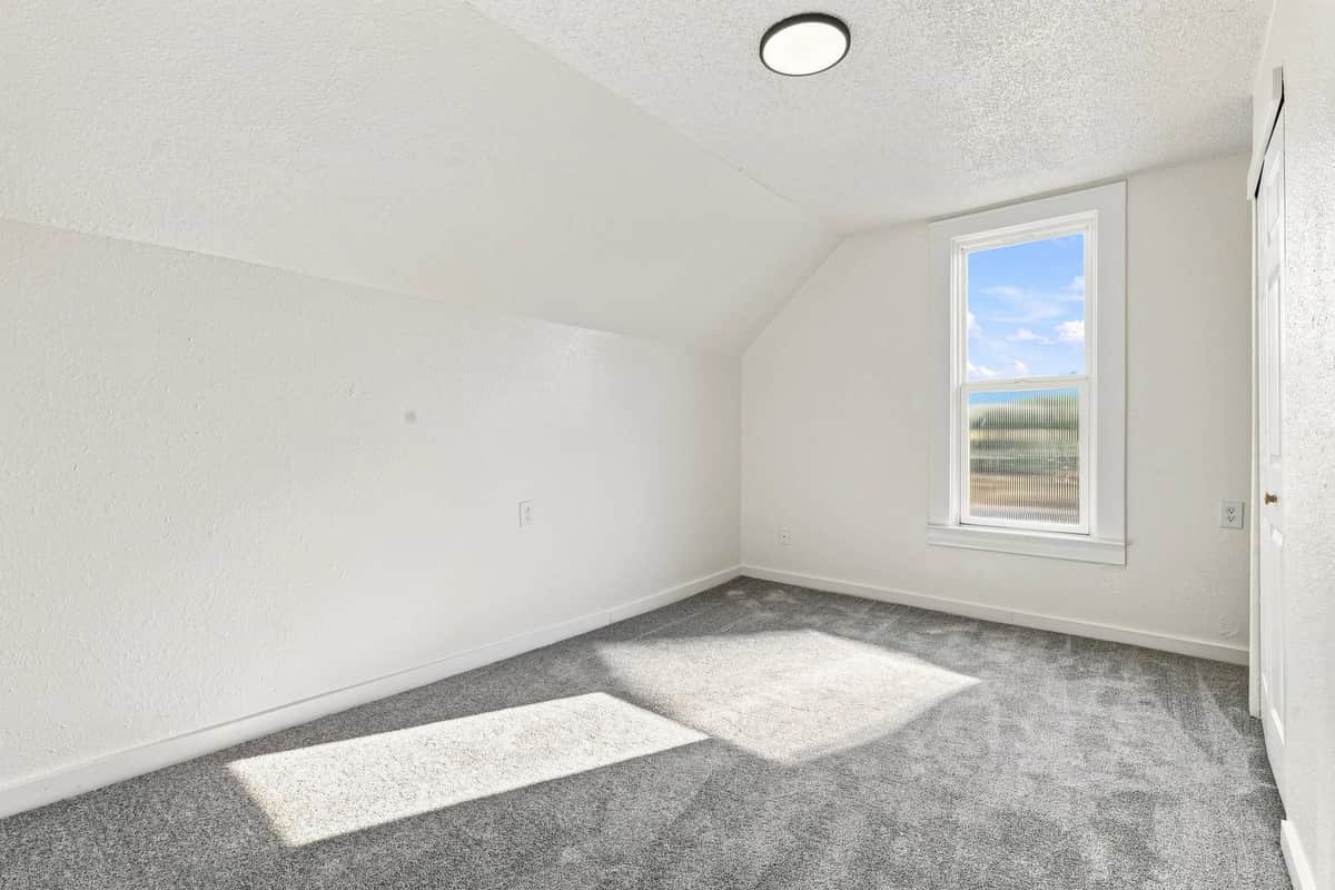 2427 N Standard St thumbnail 24