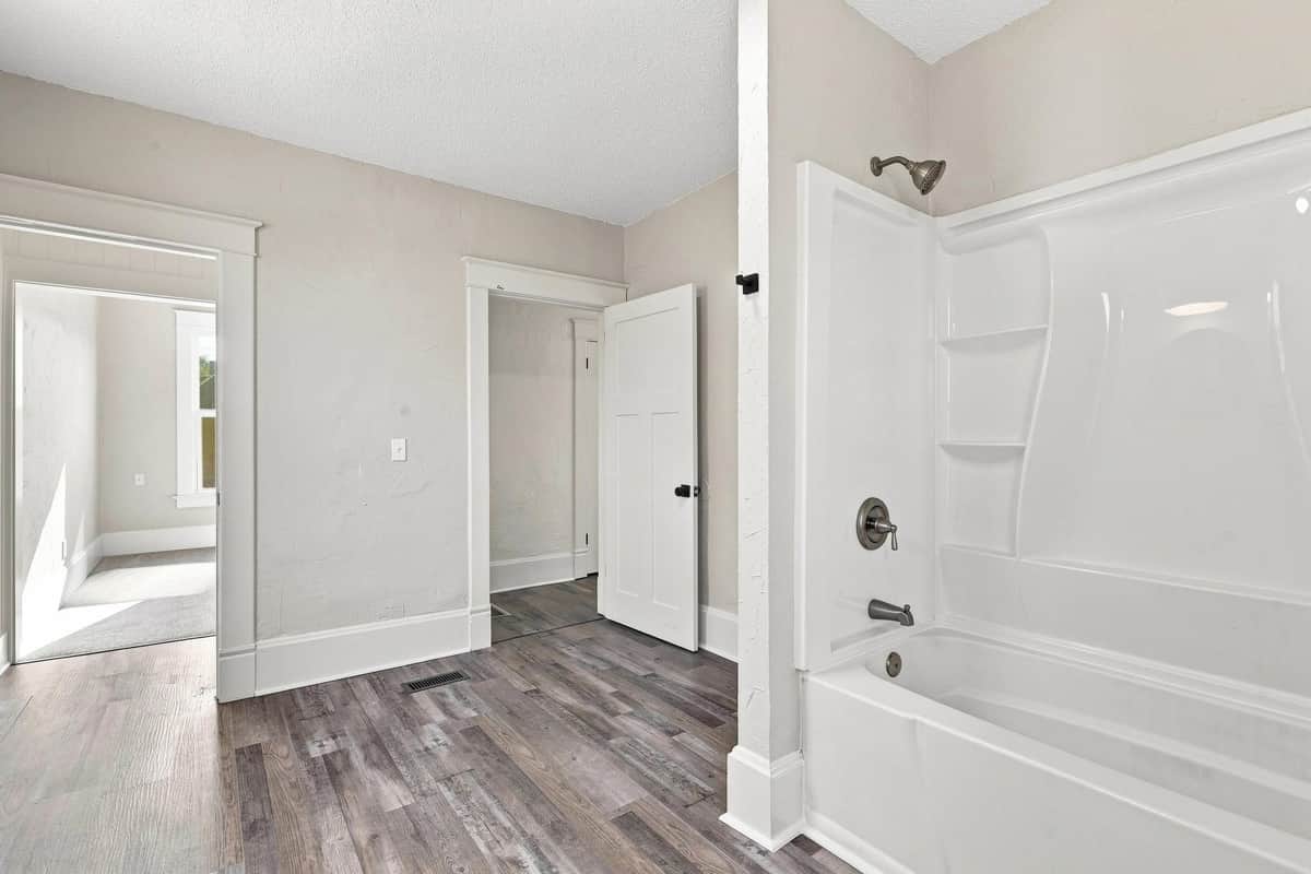 2427 N Standard St thumbnail 25