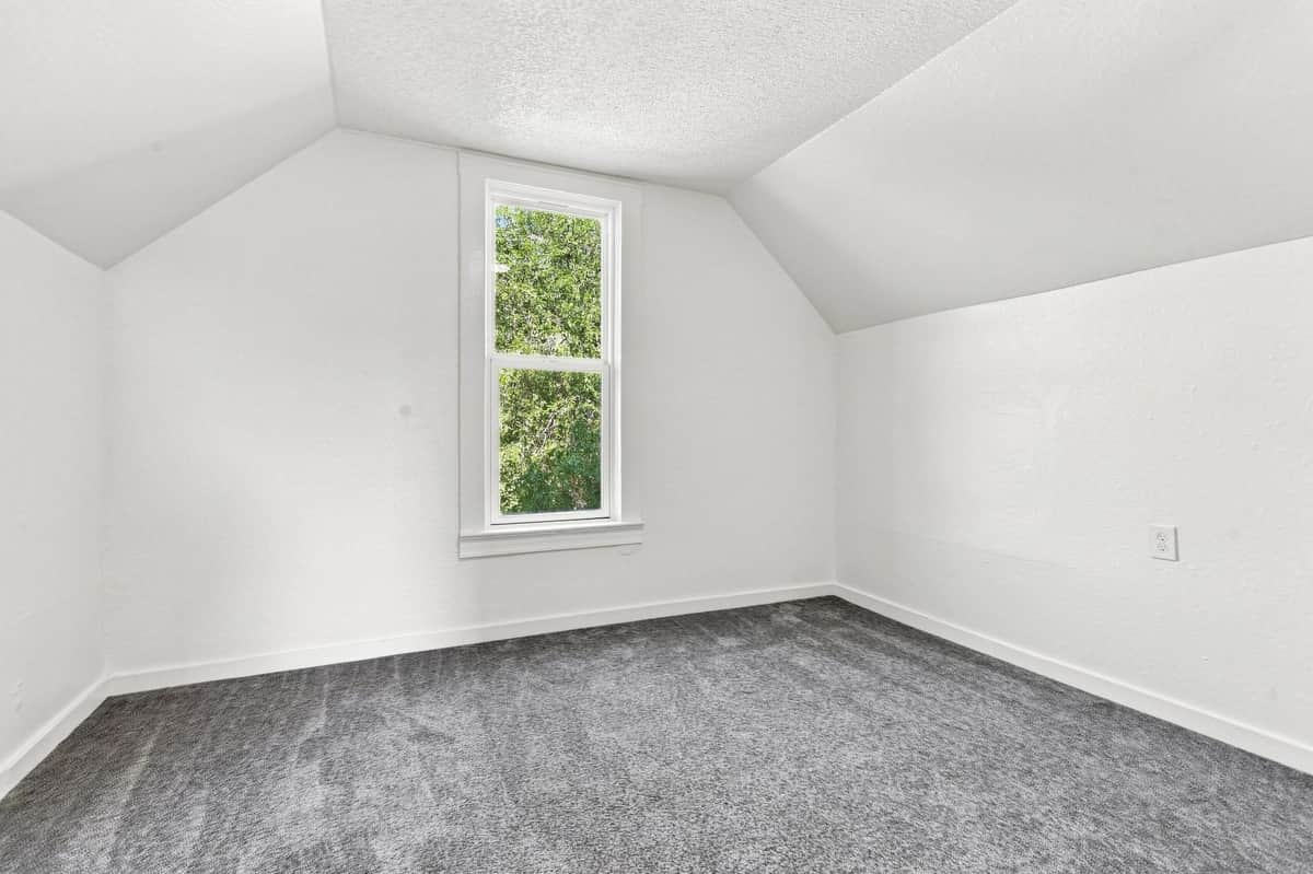 2427 N Standard St thumbnail 30