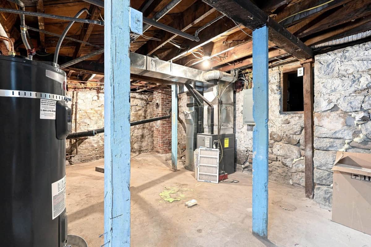 2427 N Standard St thumbnail 31