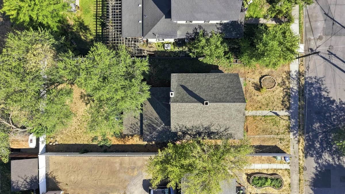 2427 N Standard St thumbnail 42