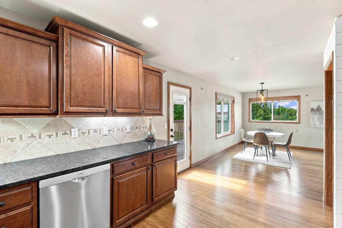 16204 E 10th Ln thumbnail 13