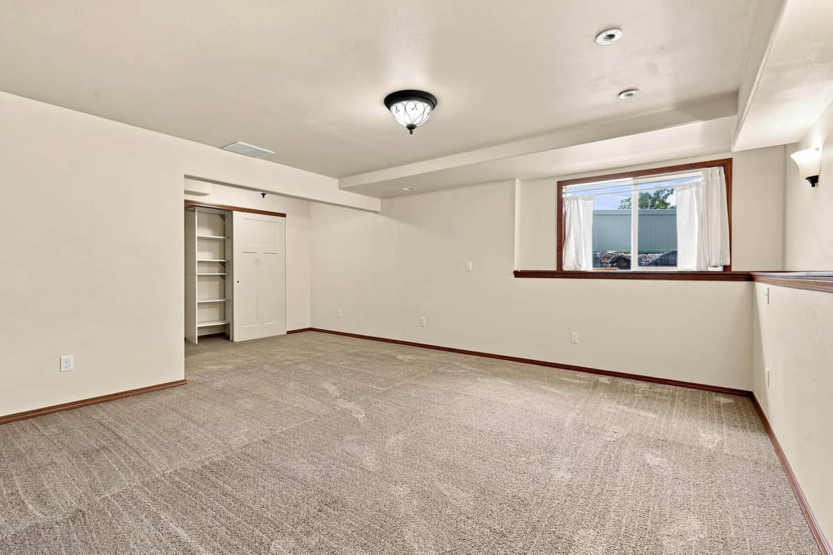 16204 E 10th Ln thumbnail 27