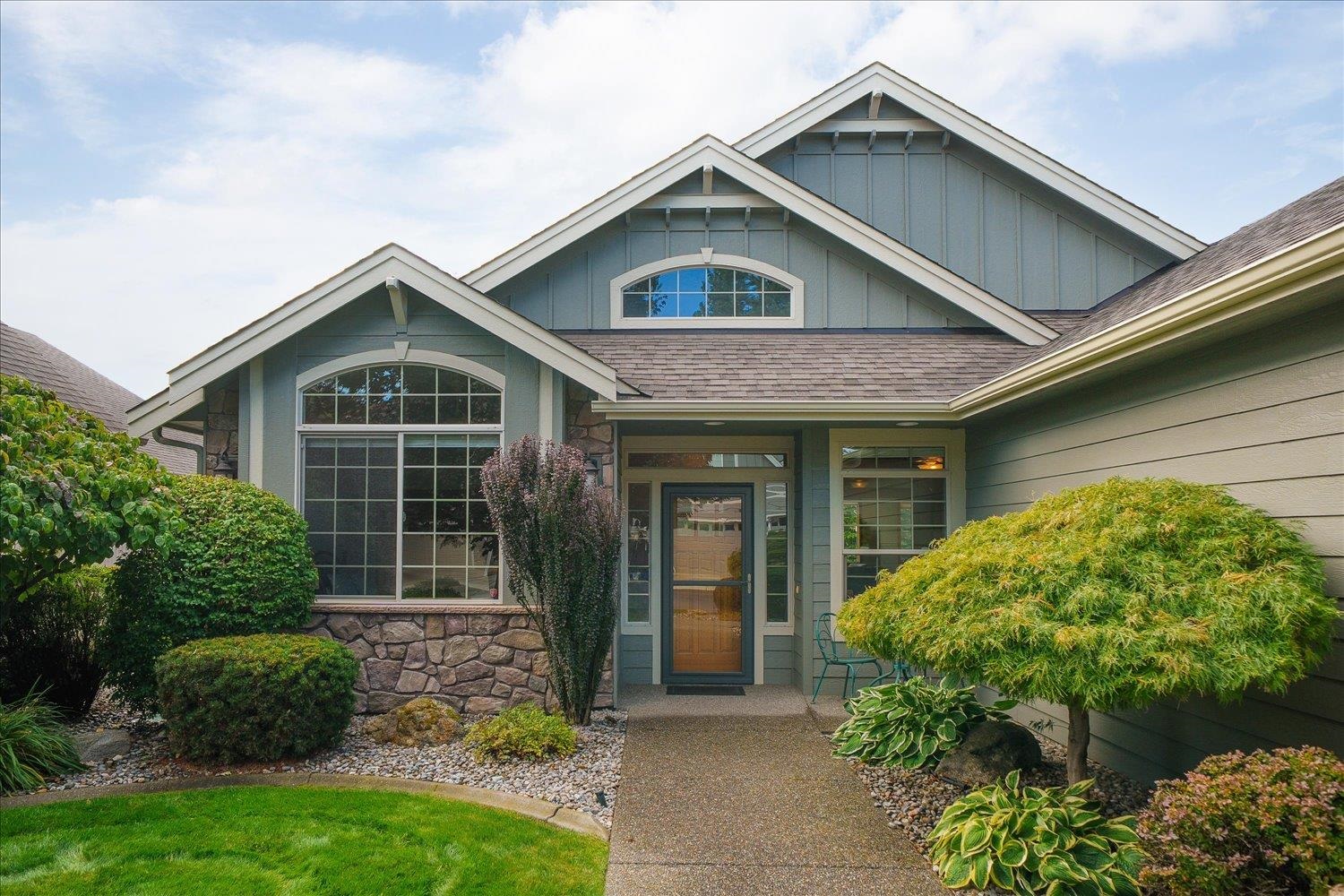 2212 E 51st Ln thumbnail 2