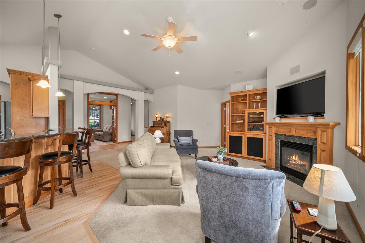 2212 E 51st Ln thumbnail 5