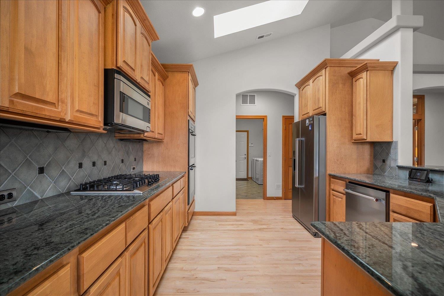 2212 E 51st Ln thumbnail 10