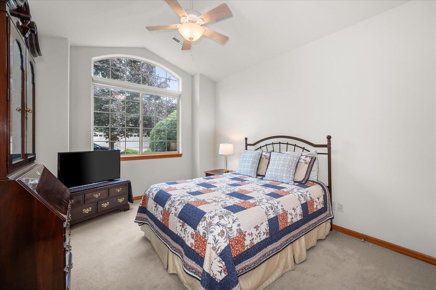 2212 E 51st Ln thumbnail 19