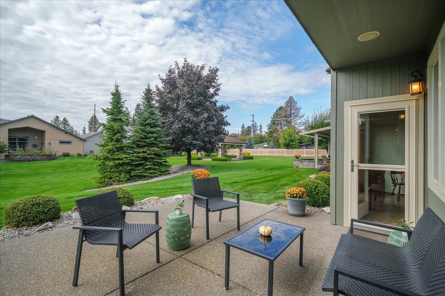 2212 E 51st Ln thumbnail 29