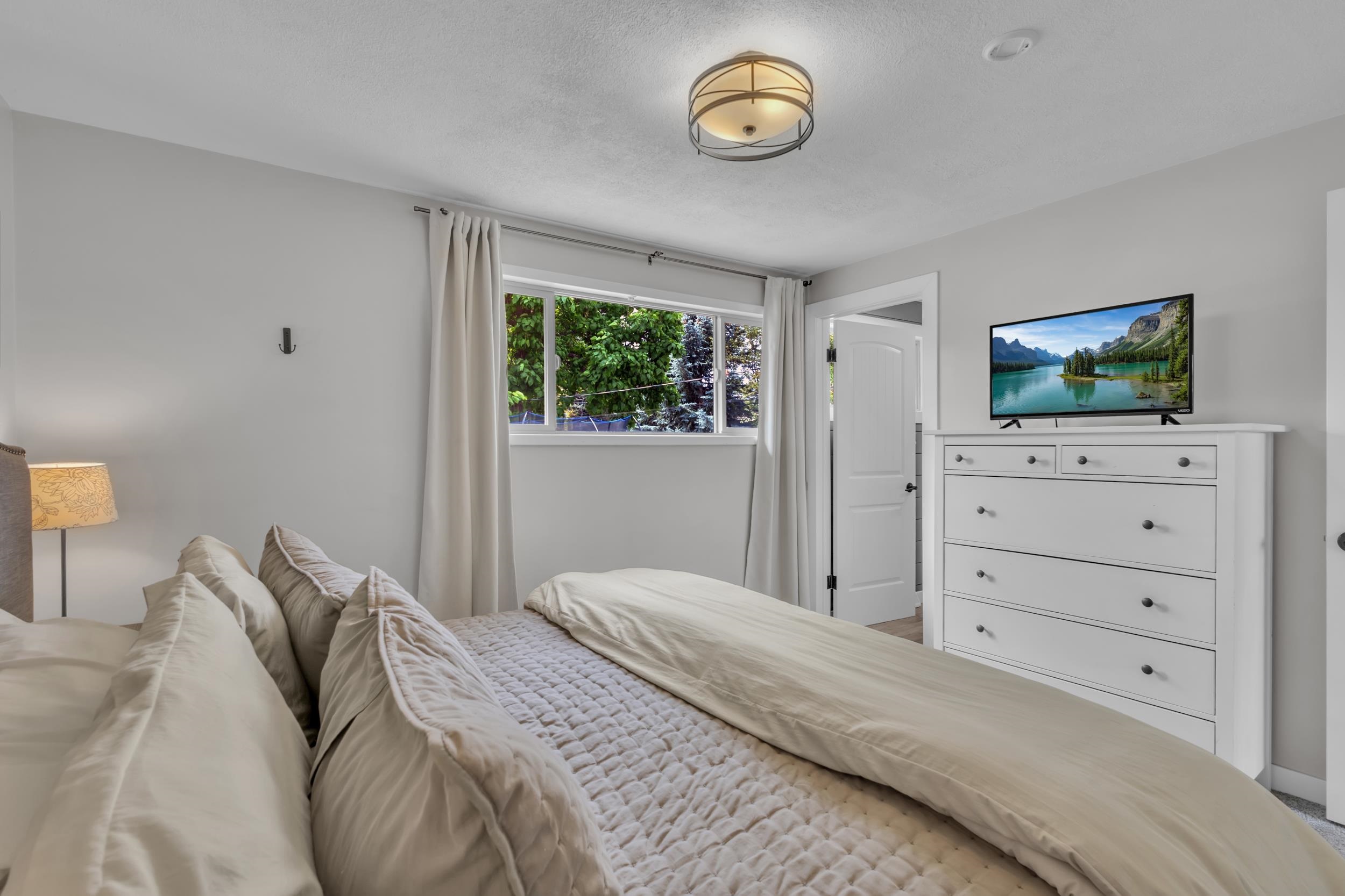 12022 E Skyview Ave thumbnail 18