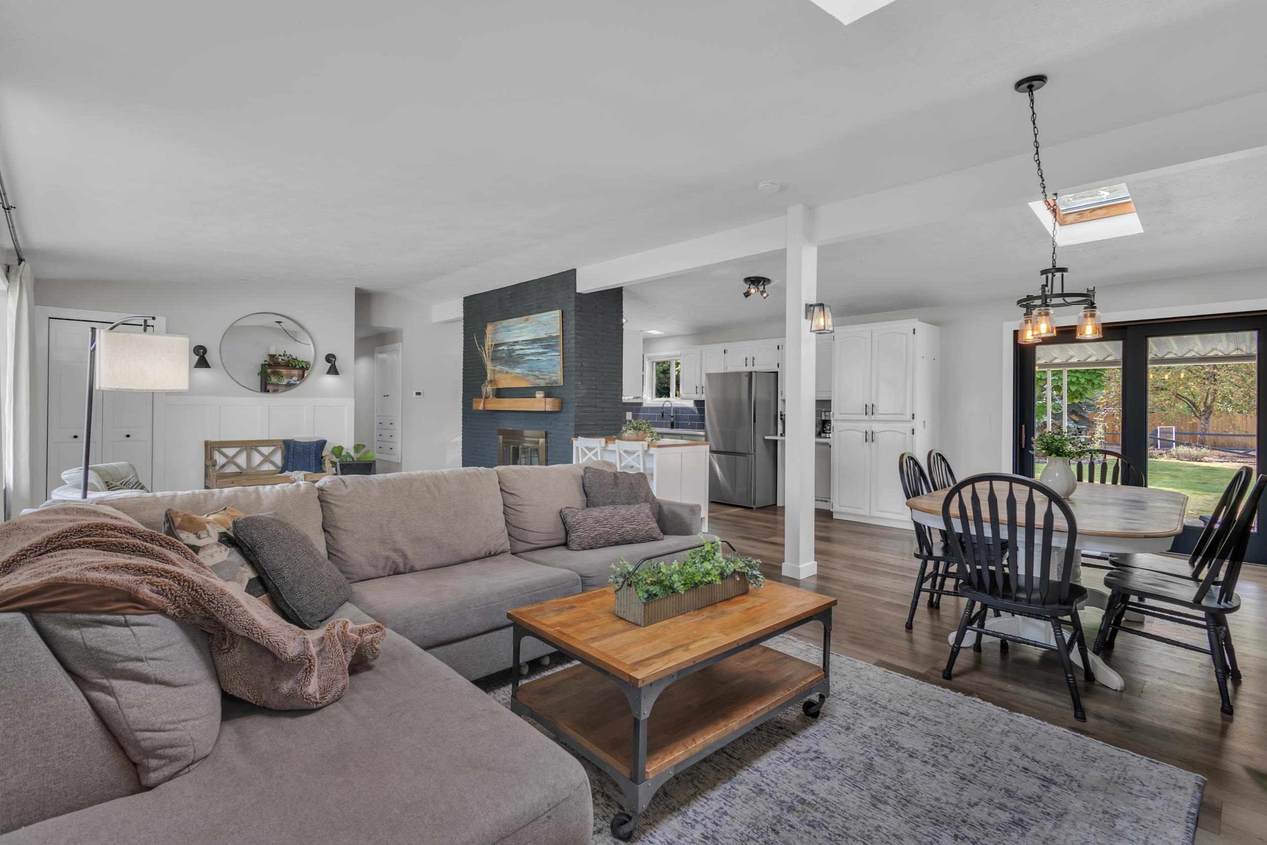 12022 E Skyview Ave thumbnail 9