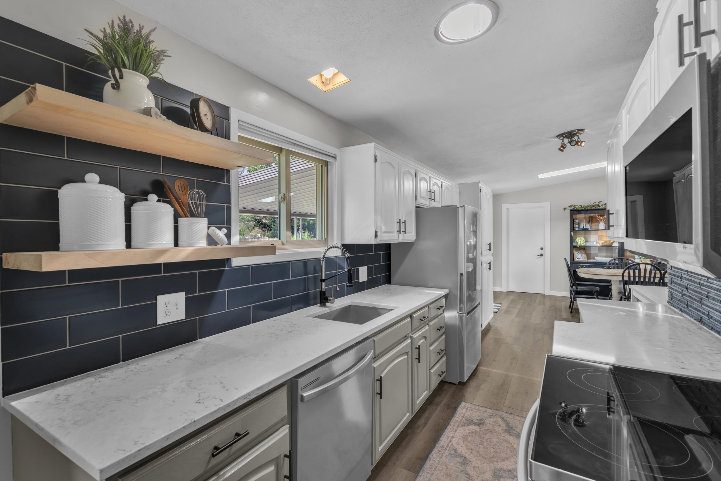 12022 E Skyview Ave thumbnail 13
