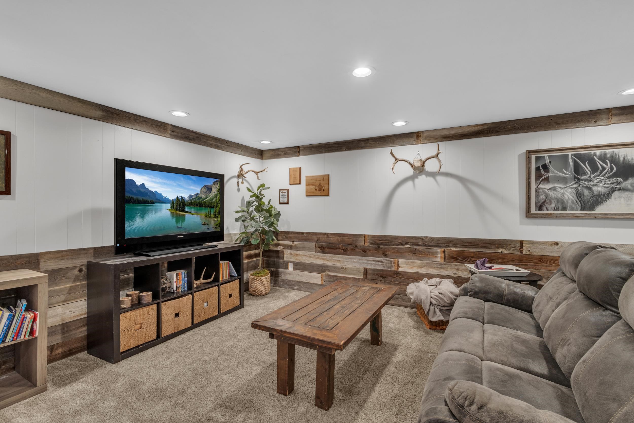 12022 E Skyview Ave thumbnail 36