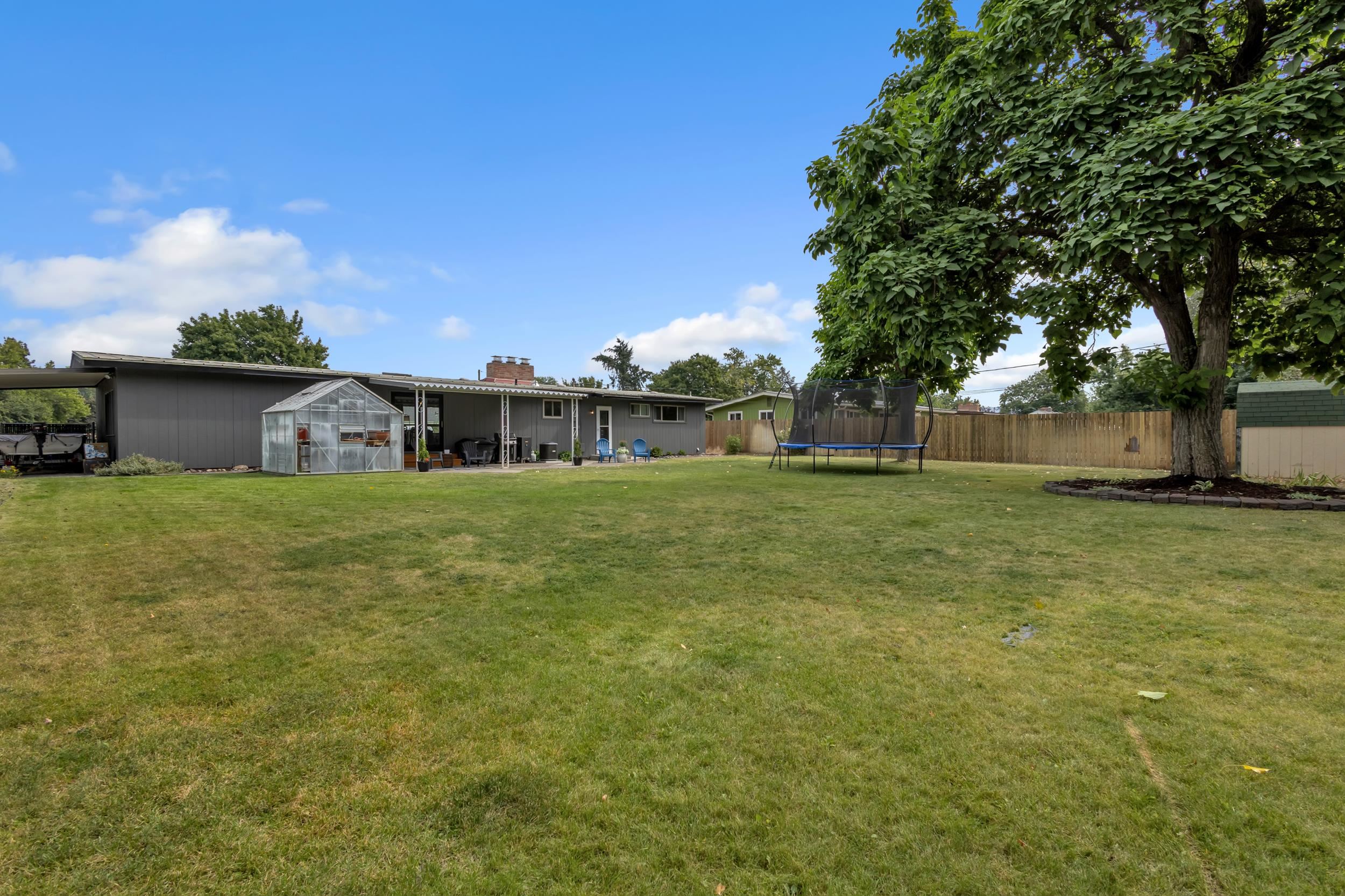 12022 E Skyview Ave thumbnail 45