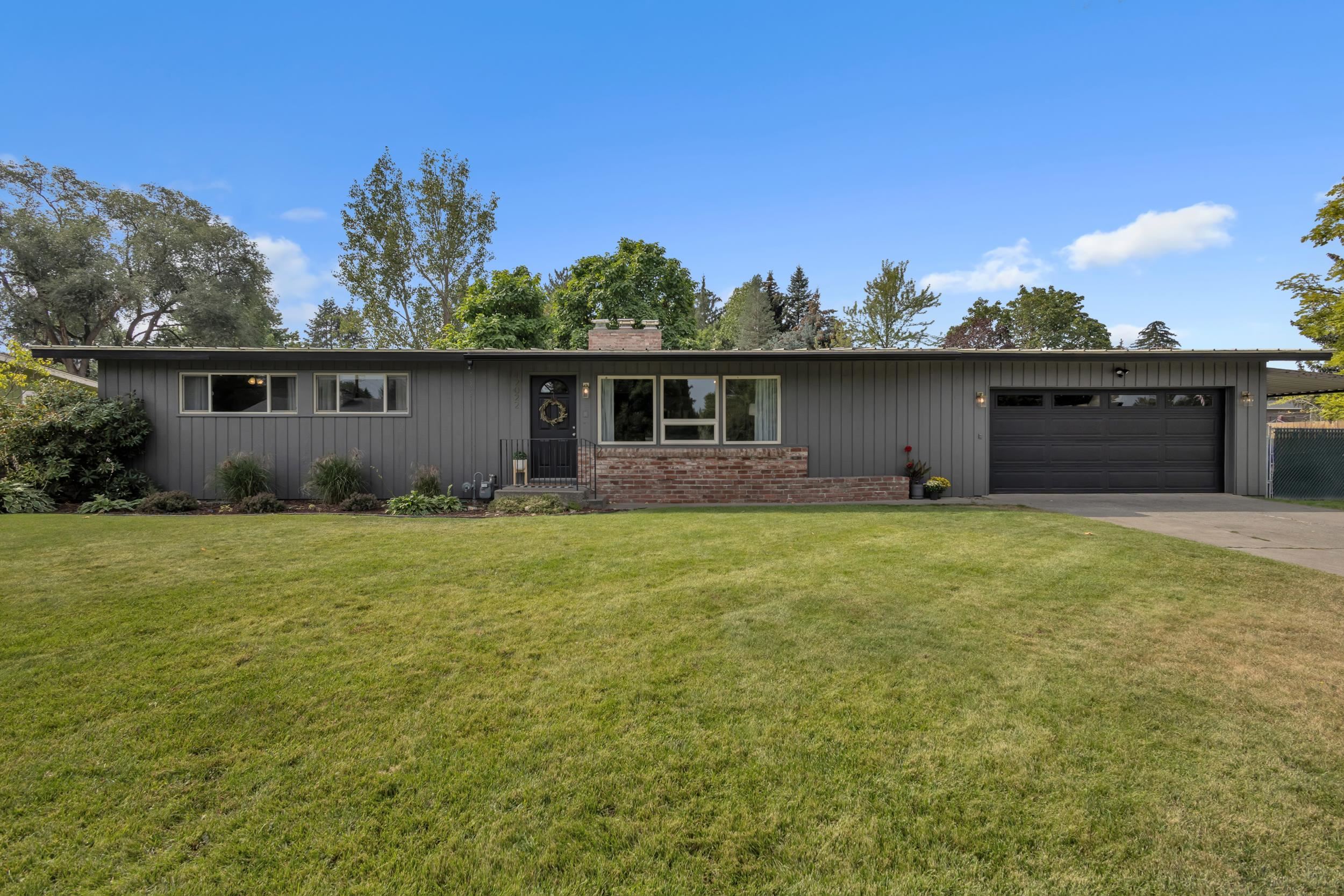 12022 E Skyview Ave
