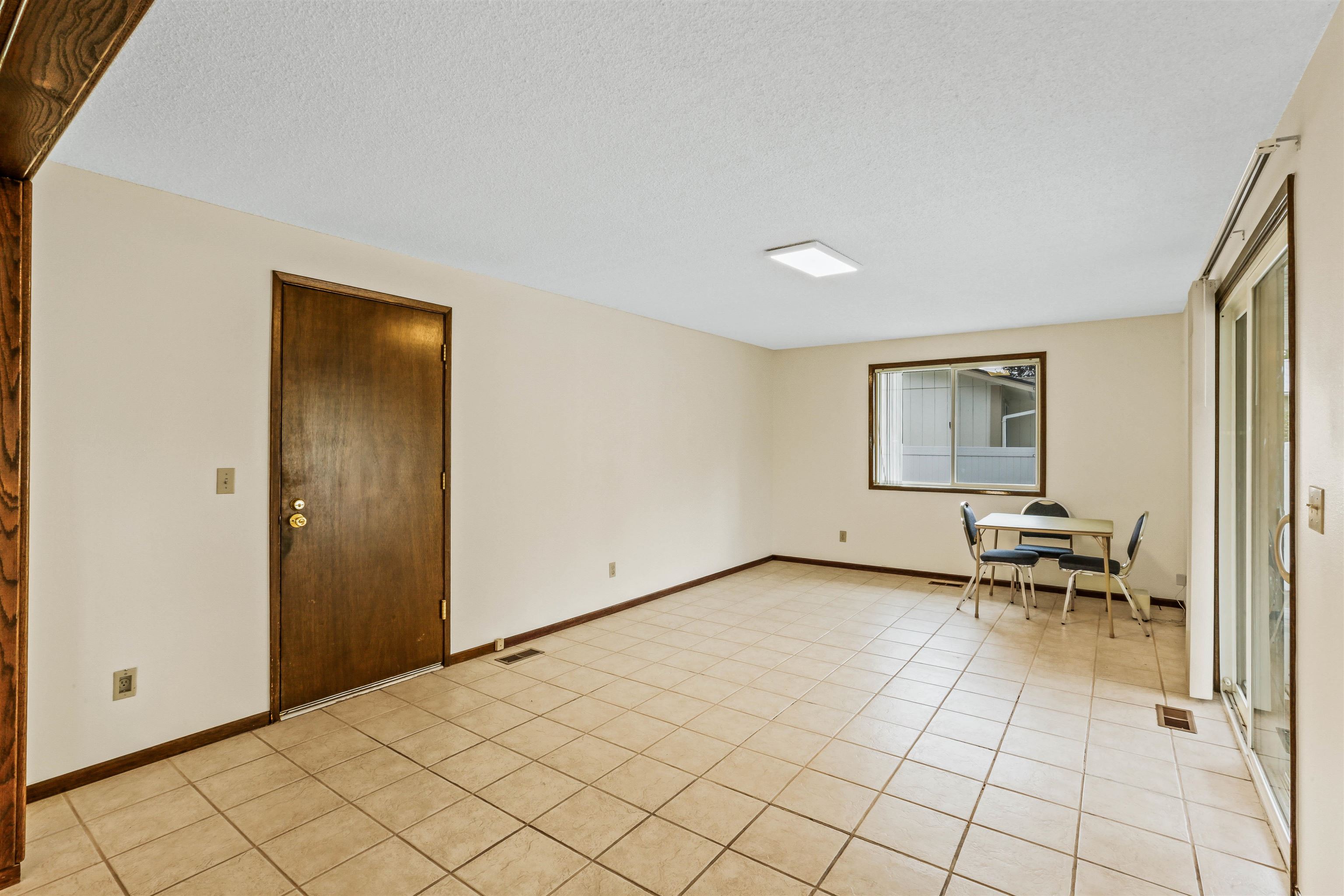 2304 S Bannen Rd thumbnail 8