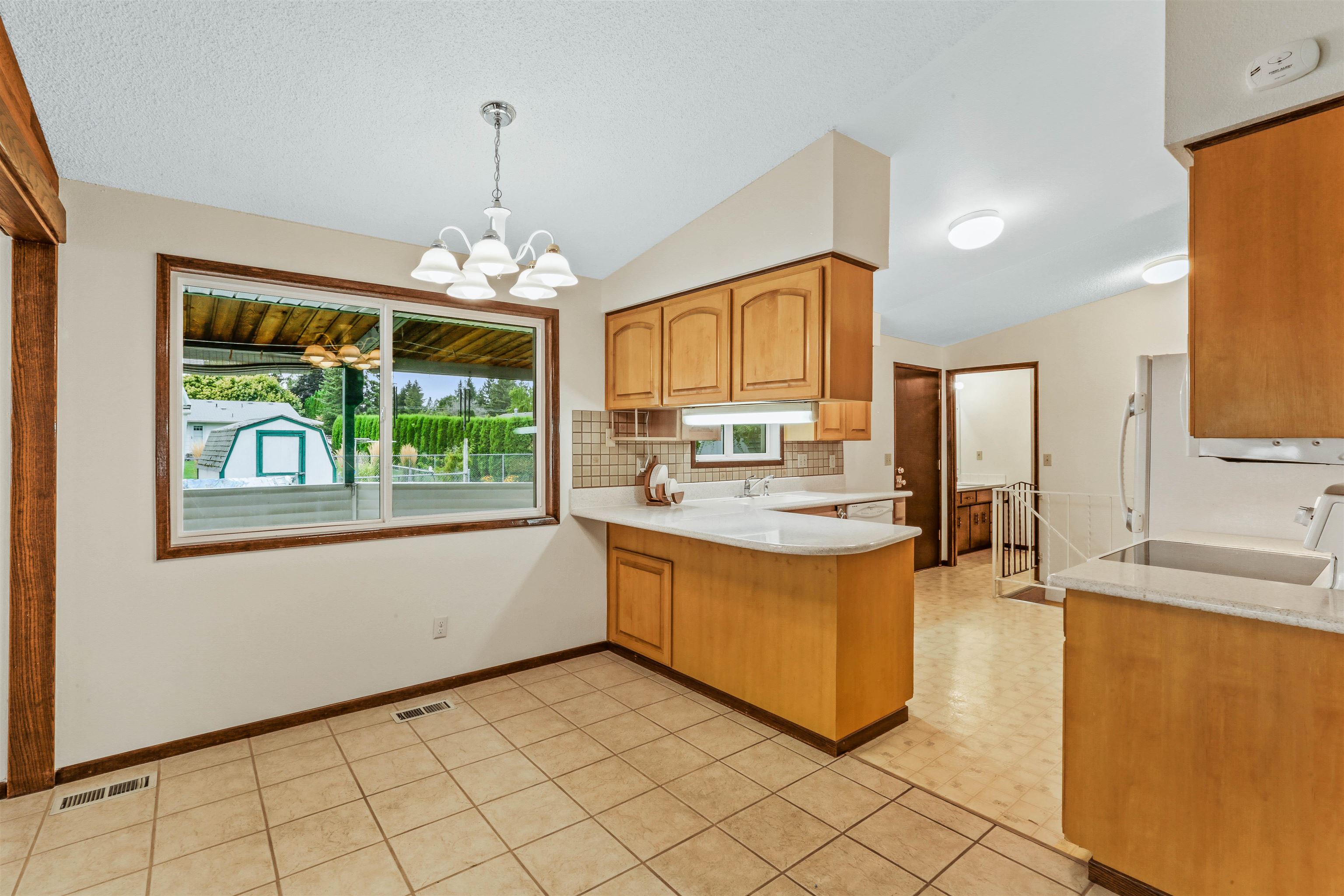 2304 S Bannen Rd thumbnail 9