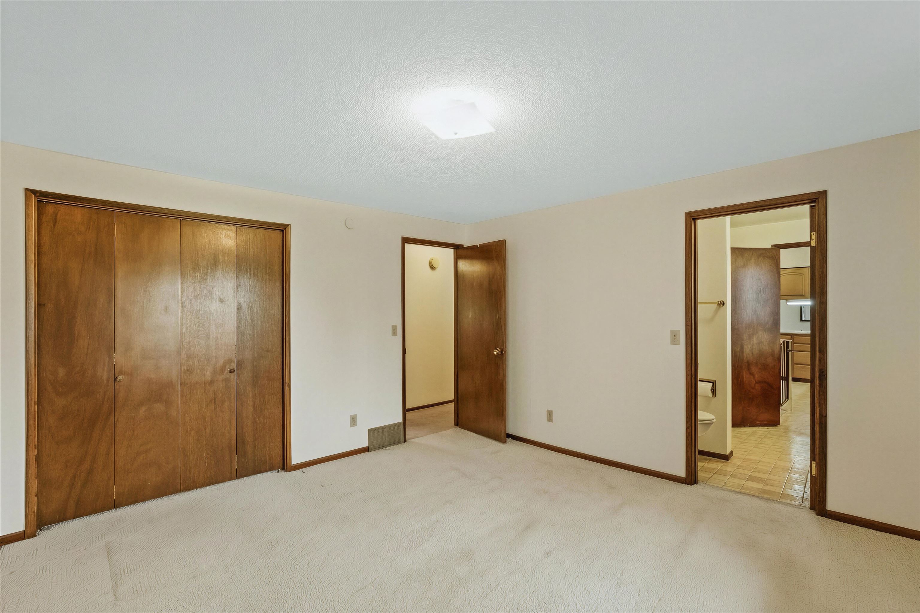 2304 S Bannen Rd thumbnail 11