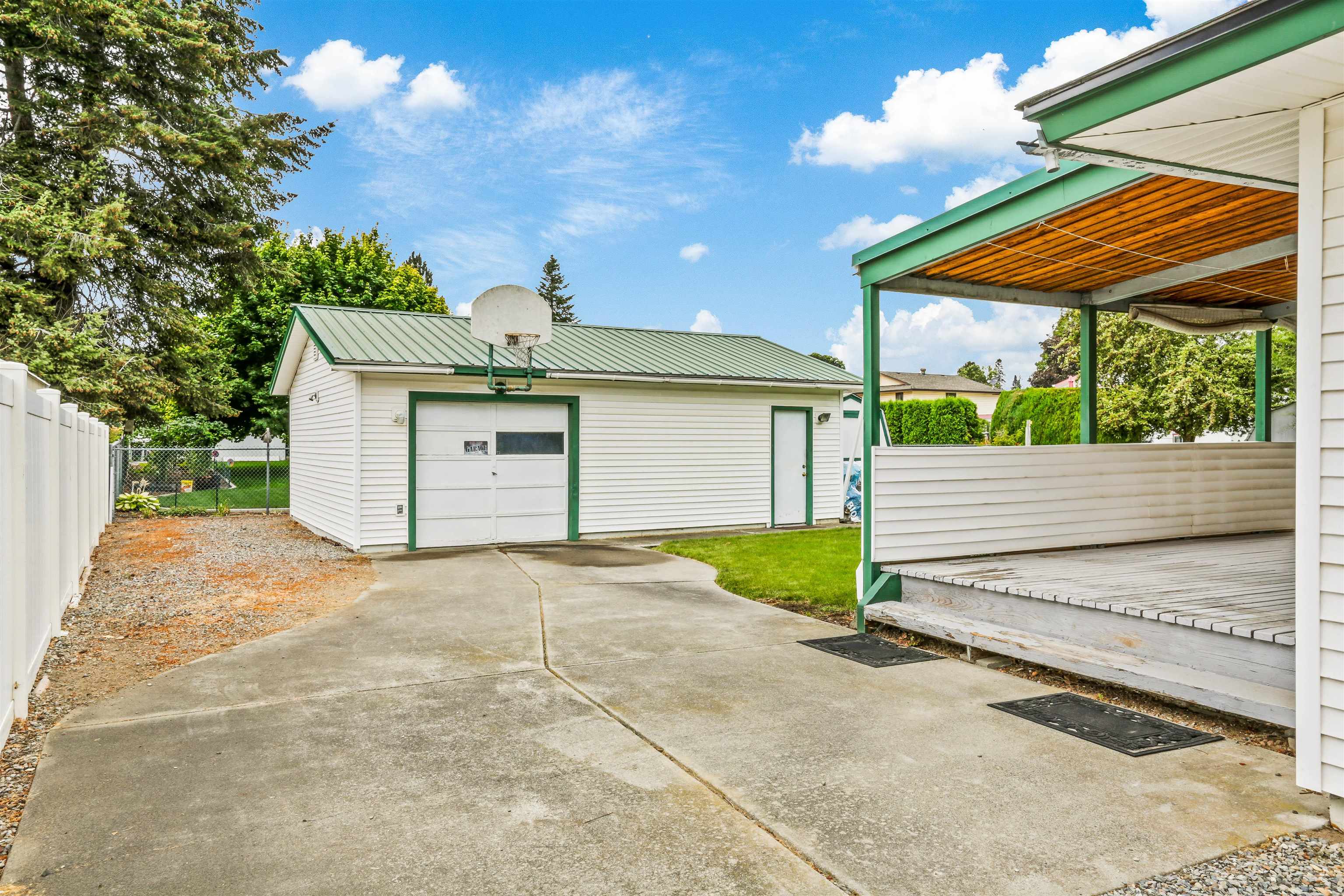 2304 S Bannen Rd thumbnail 22