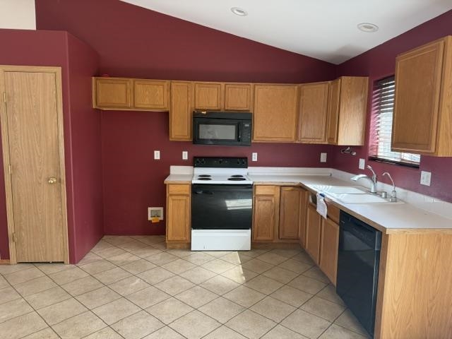 12407 W Chandler Ave thumbnail 4