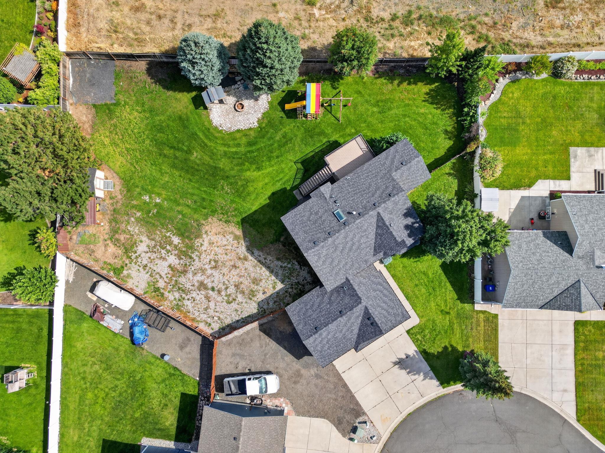18020 N Addison Ct thumbnail 6